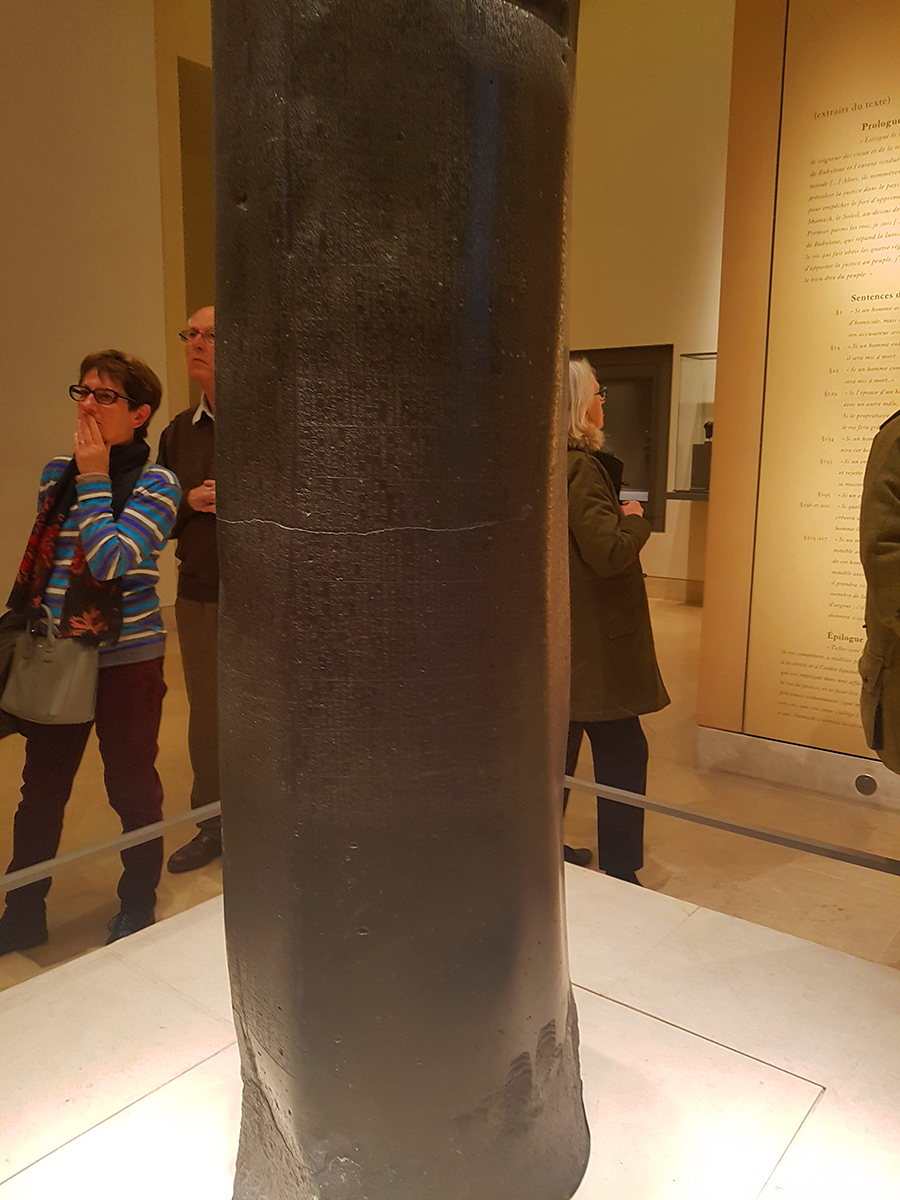 Codul lui Hammurabi (1792–1750 i.Hr., Mesopotamia), Luvru, Paris